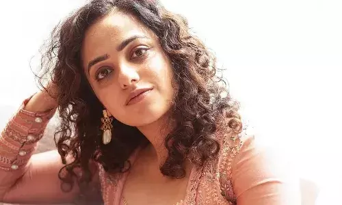 ഹീറോ, ഡയറക്ടര്‍, നായിക; അതനുസരിച്ചാണ് ക്യാരവന്‍ ഇടുന്നതും, സ്റ്റേജിലേക്ക് വിളിക്കുന്നതും; ആരതി ഉഴിയുന്നത് പോലും ഈ ക്രമത്തില്‍: സിനിമയില്‍ ക്ലിയര്‍ കട്ടായ ഹൈറാര്‍ക്കിയുണ്ട്; നിത്യാ മേനോന്‍