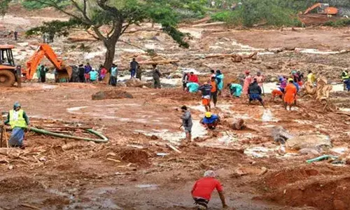 വയനാട് ദുരന്തത്തില്‍ കാണാതായവരെ മരിച്ചതായി കണക്കാക്കും; ആശ്രിതര്‍ക്ക് അര്‍ഹമായ നഷ്ടപരിഹാരവും ആനുകൂല്യങ്ങളും  നല്‍കും;   സുപ്രധാന തീരുമാനവുമായി സംസ്ഥാന സര്‍ക്കാര്‍