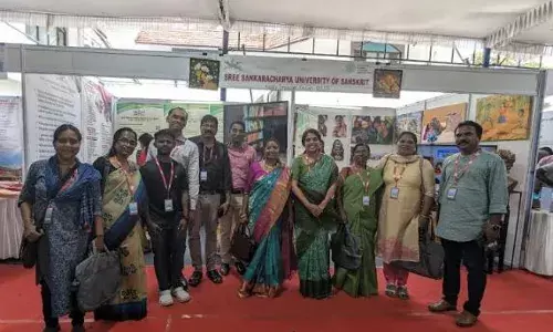 കലയുടെയും സംസ്‌കൃതിയുടെയും സമന്വയമായി സംസ്‌കൃത സര്‍വ്വകലാശാലയുടെ സ്റ്റാള്‍