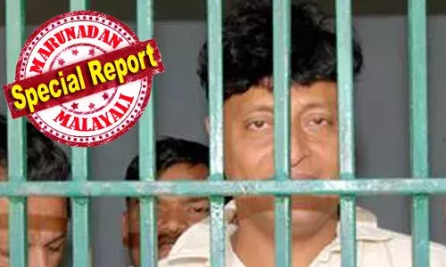 റിമാന്‍ഡ് തടവുകാര്‍ക്ക് ഐക്യദാര്‍ഢ്യം പ്രഖ്യാപിച്ച് ബോണ്ടില്‍ ഒപ്പിടാന്‍ ബോബി വിസമ്മതിച്ചെന്നത് വെറും തള്ള്; കാക്കനാട്ടെ ബോബി ഷോ നിഷേധിച്ച് ജയില്‍ അധികൃതര്‍; ദ്വയാര്‍ഥപ്രയോഗങ്ങള്‍ ആവര്‍ത്തിക്കില്ലെന്ന ബോബിയുടെ ഉറപ്പില്‍ ജാമ്യം; ചൊവ്വാഴ്ച റിലീസ് ബോണ്ട് ജയിലില്‍ എത്തിച്ചില്ല; കാക്കനാട്ട് സംഭവിച്ചത്