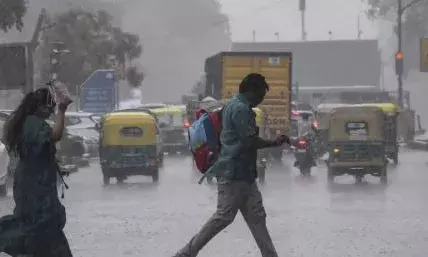 സംസ്ഥാനത്ത് വീണ്ടും ശക്തമായ മഴയ്ക്ക് സാധ്യത; വരുന്ന ഞായറാഴ്ച ഇത്രയും ജില്ലകളിൽ മഞ്ഞ അലർട്ട്; മത്സ്യബന്ധനത്തിന് തടസമില്ല; മുന്നറിയിപ്പ് നൽകി കേന്ദ്ര കാലാവസ്ഥ വകുപ്പ്