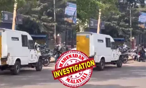 കറുത്ത വസ്ത്രങ്ങളും മുഖംമൂടിയും അണിഞ്ഞ് വാഹനത്തെ പിന്തുടര്‍ന്ന് എത്തി; ആദ്യം മുളകുപൊടിയെറിഞ്ഞ ശേഷം വെടിവെച്ചു; പട്ടാപ്പകല്‍ ആളുകള്‍ നോക്കിനില്‍ക്കെ രണ്ട് സുരക്ഷാ ജീവനക്കാരെ കൊലപ്പെടുത്തി തട്ടിയത് 93 ലക്ഷം രൂപ; തട്ടിയത് എടിഎമ്മില്‍ നിറക്കാനെത്തിച്ച പണം