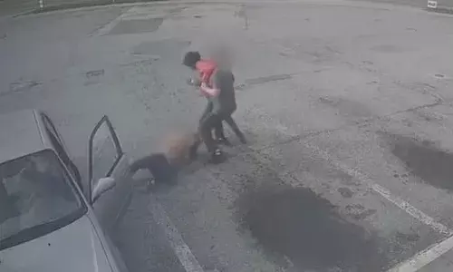 ലോട്ടറിയടിച്ച ടിക്കറ്റുമായി കാറില്‍ കയറാന്‍ നോക്കവേ 83കാരിയുടെ നേരെ ആക്രമം; അവിടെ ഉണ്ടായിരുന്ന ഒരാള്‍ കണ്ടതോടെ ടിക്കറ്റുമായി പ്രതി ഓടിരക്ഷപ്പെട്ടു; സിസിടിവി കേന്ദ്രീകരിച്ച് പോലീസ് നടത്തിയ അന്വേഷണത്തില്‍ പ്രതി പിടിയില്‍