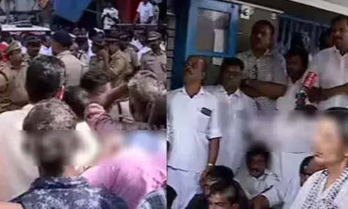 എല്‍ഡിഎഫ് ഭരണസമിതിക്ക് എതിരെ അവിശ്വാസ പ്രമേയം ചര്‍ച്ചയ്ക്ക് എടുക്കാനിരിക്കെ കൂറ് മാറുമെന്ന ഭയം;  സിപിഎം കൗണ്‍സിലറെ കടത്തിക്കൊണ്ടുപോയി; കൂത്താട്ടുകുളം നഗരസഭയില്‍ സംഘര്‍ഷങ്ങള്‍;  നാടകീയ രംഗങ്ങള്‍