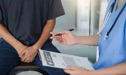 യുവാവിന്റെ ജനനേന്ദ്രീയം ഉദ്ധരിച്ച് നിന്നത് 30 മണിക്കൂര്‍; ചികിത്സാപ്പിഴവെന്ന് കണ്ടെത്തൽ; സഹിക്കാൻ കഴിയാതെ ചെയ്തത്; ഒടുവിൽ ഇടപ്പെട്ട് ഭരണകൂടം