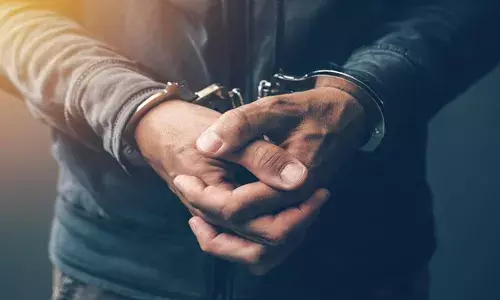 ബൈക്കില്‍ അപകടകരമായ രീതിയില്‍ അഭ്യാസ പ്രകടനം; ചോദ്യം ചെയ്തപ്പോള്‍ പോലിസുകാര്‍ക്ക് നേരെ കത്തി വീശി: കാപ്പാ പ്രതിയടക്കം മുന്ന് പേര്‍ അറസ്റ്റില്‍