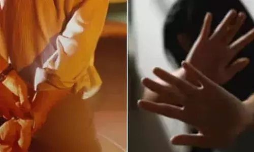 ഭര്‍ത്താവുമായി വഴക്കിട്ട് വീട് വിട്ടിറങ്ങി; ബസിനെ കുറിച്ച് ചോദിക്കുന്നതിനിടെ സഹായിക്കാമെന്നും വഴി കാണിക്കാമെന്ന് പറഞ്ഞ് തട്ടിക്കൊണ്ട് പോയി പീഡിപ്പിച്ചു; ശേഷം യുവതിയുടെ മൊബൈല്‍ ഫോണും ആഭരണങ്ങളും പണവും മോഷ്ടിച്ചു; സംഭവത്തില്‍ രണ്ട് പ്രതികള്‍ പിടിയില്‍