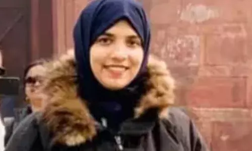 ഭർത്താവിന്റെ വീട്ടിൽ നിന്നും സ്വന്തം വീട്ടിൽ മടങ്ങിയെത്തി; കോഴിക്കോട് യുവതിയെ തൂങ്ങി മരിച്ച നിലയിൽ കണ്ടെത്തി; ആത്മഹത്യയെന്ന് നിഗമനം; കേസെടുത്ത് പോലീസ്