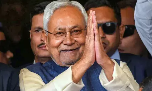 മണിപ്പൂരില്‍ ബിജെപി ശക്തമായ നിലപാട് സ്വീകരിച്ചേ മതിയാവൂ! സഖ്യകക്ഷിക്ക് ശക്തമായ സന്ദേശം നല്‍കി നിതീഷ് കുമാറിന്റെ പുതിയ നീക്കം; മണിപ്പൂരിലെ ബിരേന്‍ സിങ് സര്‍ക്കാരിനുള്ള പിന്തുണ പിന്‍വലിച്ചു; ജെ ഡി യുവിന്റെ ഏക എം എല്‍ എ പ്രതിപക്ഷത്തിരിക്കും; ബിഹാറില്‍ ഈ വര്‍ഷം തിരഞ്ഞെടുപ്പ് നടക്കാനിരിക്കെ ബിജെപിക്ക് ഷോക്ക്