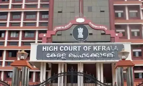 വിവാഹ മോചനം ലഭിച്ചിട്ടും രജിസ്‌ട്രേഷന്‍ റദ്ദാക്കിയില്ല; വിശദീകരണം തേടി ഹൈക്കോടതി