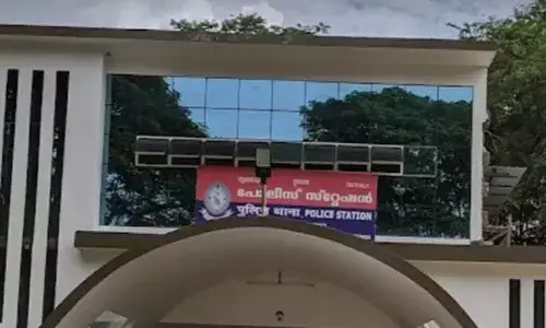 ക്ഷേത്ര ചടങ്ങിന്റെ ഭാഗമായ ആട്ടിനിടെ കാഞ്ഞിരത്തിന്റെ കായ കഴിച്ചയാള്‍ മരിച്ചു; അസ്വഭാവിക മരണത്തിന് കേസെടുത്ത് പോലിസ്