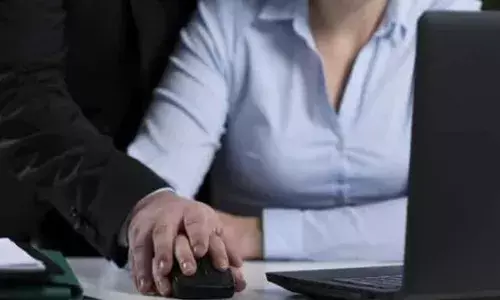 ജോലിസ്ഥലത്ത് സ്ത്രീകൾക്ക് ബുദ്ധിമുട്ട് ഉണ്ടാകുന്ന ഏതൊരു പ്രവൃത്തിയും ലൈം​ഗികപീഡനം; പോഷ് നിയമത്തിൽ പറയുന്നത് ഇങ്ങനെ; കൂടുതൽ വ്യക്തത വരുത്തി മദ്രാസ് ഹൈക്കോടതി