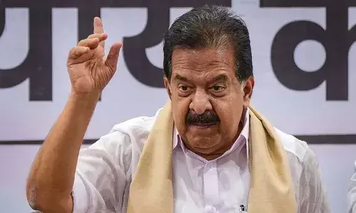 മുഖ്യമന്ത്രി കമ്മ്യൂണിസ്റ്റല്ലാതായി; ടാറ്റ സംരഭം തുടങ്ങാന്‍ വന്നാല്‍ പിന്തുണക്കേണ്ടേ എന്നാണ് മുഖ്യമന്ത്രി ചോദിക്കുന്നത്; മുതലാളിത്തത്തിനെതിരേ സമരം ചെയ്ത പാരമ്പര്യം മറന്നു; വിമര്‍ശനവുമായി ചെന്നിത്തല