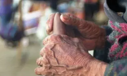 സിഗരറ്റ് നൽകാത്തതിൽ വിരോധം; നാലുപേർ ചേർന്ന് വയോധികയെ കൂട്ടബലാത്സംഗം ചെയ്തു; രണ്ടു പേർ പിടിയിൽ; രണ്ടുപേർക്കായി തിരച്ചിൽ ഊർജിതമാക്കി പോലീസ്; ഞെട്ടിപ്പിക്കുന്ന സംഭവം പട്നയിൽ