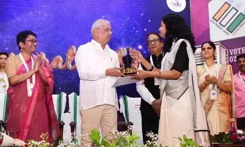 നൂറ് ശതമാനം സമ്മതിദാന അവകാശം വിനിയോഗിക്കുന്ന ആദ്യ സംസ്ഥാനമായി കേരളം മാറണം: ഗവര്‍ണര്‍ രാജേന്ദ്ര വിശ്വനാഥ് ആര്‍ലേക്കര്‍