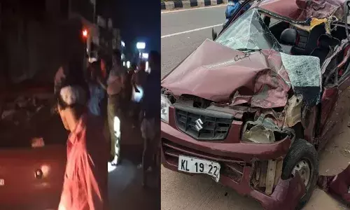 ബാലരാമപുരത്ത് വീണ്ടും ജീവനെടുത്ത് വാഹനാപകടം; മാരുതിആൾട്ടോ കാർ ലോറിക്ക് പിന്നിൽ ഇടിച്ചുകയറി അപകടം; ഒരാൾക്ക് ദാരുണാന്ത്യം; രണ്ടുപേർക്ക് ഗുരുതര പരിക്ക്; കാർ പൂർണമായും തകർന്നു