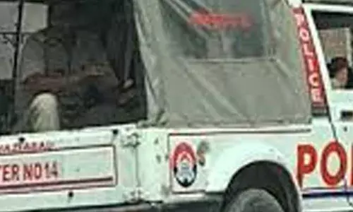 യു.പിയില്‍ ഏഴ് വയസ്സുകാരനെ അയല്‍വാസി കത്രിക കൊണ്ട് കുത്തി കൊലപ്പെടുത്തി