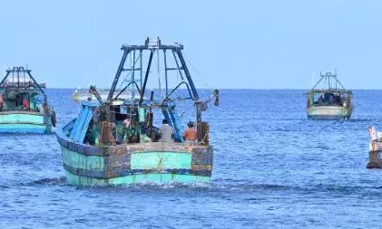 സമുദ്രാതിർത്തി ലംഘനം; മൂന്ന് ഇന്ത്യൻ മത്സ്യബന്ധന ബോട്ടുകൾ ശ്രീലങ്ക പിടിച്ചെടുത്തു; 34 പേർ അറസ്റ്റിൽ; നിയമനടപടികൾ പുരോഗമിക്കുന്നു; വാർത്ത സ്ഥിരീകരിച്ച് ഫിഷറീസ് വകുപ്പ്