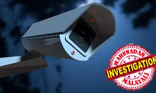 അയല്‍വീട്ടില്‍ സ്ഥാപിച്ച സിസിടിവി ദൃശ്യങ്ങള്‍ പരിശോധിക്കുന്നതിനിടെ രണ്ട് പേര്‍ മതില്‍ച്ചാടി കടക്കുന്നത് കണ്ടു; ദൃശ്യങ്ങള്‍ വീട്ടുടമസ്ഥന് അയച്ചുകൊടുത്തു; പിന്നാലെ ഉടമ എത്തി വീട് പരിശോധിച്ചപ്പോള്‍ തെളിഞ്ഞത് ലക്ഷങ്ങളും സ്വര്‍ണ മോഷണം; കള്ളന്‍മാര്‍ അകത്ത് കടന്ന് ടോയ്‌ലറ്റിന്റെ വെന്റിലേഷന്‍ ജനല്‍ തകര്‍ത്ത്; അന്വേഷണം ആരംഭിച്ച് പോലീസ്