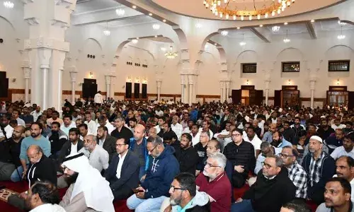 വെറുപ്പിനെതിരെ സ്നേഹത്തിന്റെ പാലം പണിയുക : ടി. ആരിഫലി വെറുപ്പിനെതിരെ സ്നേഹത്തിന്റെ പാലം പണിയുക : ടി. ആരിഫലി