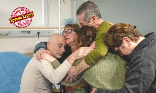 ഹമാസ് ഭീകരരില്‍ ഭൂരിഭാഗവും മയക്കുമരുന്ന് ഉപയോഗിക്കുന്നു; പച്ചയായ ശരീരത്തില്‍ അനസ്തേഷ്യ പോലുമില്ലാതെ ശസ്ത്രക്രിയ; അസുഖം വന്നാല്‍ മരുന്നുപോലും കൊടുക്കില്ല; തുരങ്കങ്ങളിലെ ഇരുട്ടുമുറികളില്‍ മാറിമാറി ജീവിതം; പെരുമാറ്റം മനുഷ്യത്വരഹിതം; ഞെട്ടിപ്പിക്കുന്ന അനുഭവങ്ങളുമായി യഹൂദ ബന്ദികള്‍