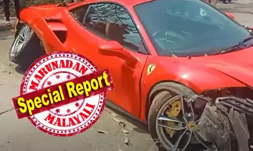 അമിത വേഗത്തില്‍ മറ്റൊരു വാഹനത്തെ മറികടക്കുന്നതിനിടെ അപകടം; മീഡിയനിലും മരത്തിലുമിടിച്ച് റോഡില്‍ വട്ടം കറങ്ങി കാര്‍ നിന്നു; അഞ്ചു കോടിയുടെ ഫെരാരി ആയതു കൊണ്ട് മാത്രം ആ കാറിലുള്ളവര്‍ രക്ഷപ്പെട്ടു; ശതകോടി ആസ്തിയുള്ള വ്യവസായിയുടെ കാര്‍ അപകടത്തില്‍ പെട്ടിട്ടും എഫ് ഐ ആര്‍ ഇല്ല; ആഡംബര സ്‌പോര്‍ട്‌സ് കാര്‍ കളമശേരിയെ നടുക്കിയപ്പോള്‍