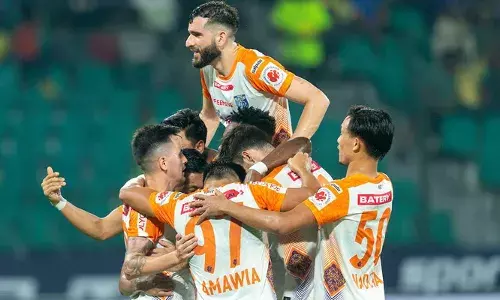 ചെന്നൈയ്ക്ക് ചെന്നൈയില്‍ മറുപടി നല്‍കി ബ്ലാസ്റ്റേഴ്സ്; ചെന്നൈയെ തകര്‍ത്തത് ഒന്നിനെതിരെ മൂന്നു ഗോളുകള്‍ക്ക്; ഇന്ത്യന്‍ സൂപ്പര്‍ ലീഗില്‍ നിര്‍ണായക ജയം സ്വന്തമാക്കി മഞ്ഞപ്പട; ജയത്തോടെ പ്ലേ ഓഫ് പ്രതീക്ഷകളും സജീവം