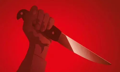 വിവാഹാഭ്യര്‍ത്ഥന നിരസിച്ചു; 22കാരിയായ കോളേജ് വിദ്യാര്‍ത്ഥിനിയെ സുഹൃത്ത് കഴുത്തറുത്ത് കൊന്നു: കൊലപാതക ശേഷം പോലീസ് സ്‌റ്റേഷനിലെത്തി കീഴടങ്ങി പ്രതി