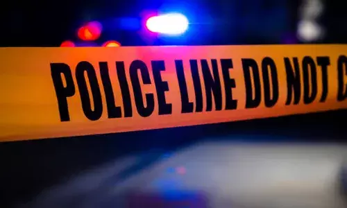 അടച്ചിട്ടവീട്ടില്‍ അച്ഛന്റെയും മകളുടെയും അഴുകിയ മൃതദേഹം; ഇന്‍സ്റ്റഗ്രാം വഴി പരിചയപ്പെട്ട ഡോക്ടര്‍ അറസ്റ്റില്‍: അച്ഛന്‍ ചികിത്സക്കിടെ മരിച്ചതെന്നും മകളെ കൊലപ്പെടുത്തിയതെന്നും റിപ്പോര്‍ട്ട്