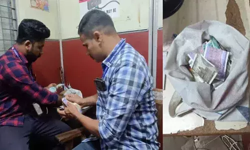 വാളയാറിലെ ചെക്ക് പോസ്റ്റുകളില്‍ റെയ്ഡ്; 1.61 ലക്ഷം രൂപ പിടികൂടി: അസിസ്റ്റന്റ് മോട്ടര്‍ വെഹിക്കിള്‍ ഇന്‍സ്‌പെക്ടറുടെ കയ്യില്‍ നിന്നും പിടിച്ചെടുത്തത് കണക്കില്‍പെടാത്ത 41,000 രൂപ