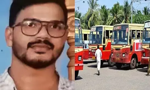 റോഡ് വശത്തെ ഡിവൈഡറിൽ തട്ടി ബൈക്കിൻ്റെ നിയന്ത്രണം തെറ്റി; നേരെ തെറിച്ചുവീണത് കെഎസ്ആർടിസിയുടെ മുൻപിൽ; അരയ്ക്ക് താഴെയായി ബസ് കയറിയിറങ്ങി യുവാവിന് ദാരുണാന്ത്യം