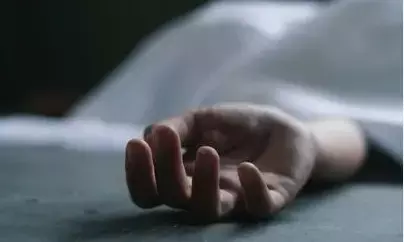 പ്ലസ് ടു വിദ്യാർത്ഥിയെ വീട്ടിൽ തൂങ്ങി മരിച്ച നിലയിൽ കണ്ടെത്തി; കാരണം ദുരൂഹം; ആശുപത്രിയിൽ എത്തിച്ചെങ്കിലും ജീവൻ രക്ഷിക്കാൻ സാധിച്ചില്ല; അന്വേഷണം തുടങ്ങി