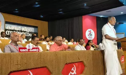 വര്‍ഗീയ ശക്തികളെ കൂട്ടുപിടിച്ച് അധികാരത്തില്‍ വരാന്‍ കഴിയുമോയെന്ന് യുഡിഎഫ് ശ്രമിക്കുന്നു; നാല് വോട്ടിന് വേണ്ടി മുസ്ലീം ലീഗ് മതരാഷ്ട്ര വാദികളുടെ കൂട്ടുപിടിക്കുന്നു;  എസ്.ഡി.പി.ഐയുടെയും ജമാത്തെ ഇസ്ലാമിയുടെയും പ്രവര്‍ത്തനം ആര്‍.എസ്.എസ് മതരാഷ്ട്രാദത്തിന് തുല്യം: പ്രതിപക്ഷത്തിനെതിരെ മുഖ്യമന്ത്രി