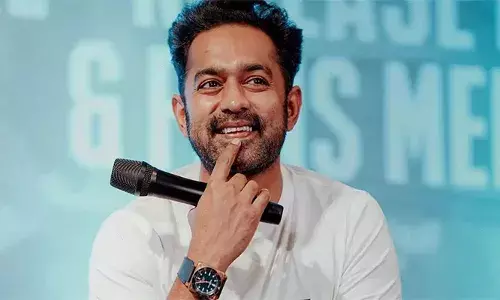 ഡ്രൈവ് ചെയ്യുമ്പോള്‍ പതുക്കെ പോകുന്നത് തന്ത വൈബ് അല്ല; ഉത്തരവാദിത്തത്തോടെ പെരുമാറുന്നതാണ്; നമ്മുടെ അശ്രദ്ധ കാരണം വേറൊരാള്‍ക്ക് അപകടം ഉണ്ടാകരുത്: ആസിഫ് അലി