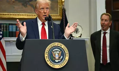 ആദ്യപ്രഹരം അയല്‍വാസികള്‍ക്ക്; കാനഡയ്ക്കും മെക്‌സിക്കോയ്ക്കും, ചൈനയ്ക്കും അധിക നികുതി ഏര്‍പ്പെടുത്തി ട്രംപ്; രണ്ട് രാജ്യങ്ങള്‍ക്ക് 25%, ചൈനയ്ക്ക് 10%; അനധികൃത കുടിയേറ്റം, മയക്കുമരുന്ന് കള്ളക്കടത്ത് എന്നിവ നികുതി കൂട്ടാന്‍ കാരണമെന്ന് ട്രംപ്