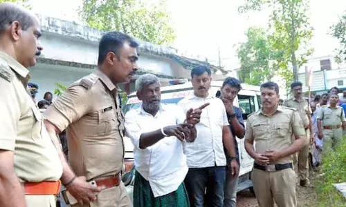 മാന്നാറില്‍ വൃദ്ധമാതാപിതാക്കളെ വീടിന് തീ വെച്ച് കൊലപ്പെടുത്തിയ കേസ്; ചുമത്തിയിരിക്കുന്നത് ഗുരുതര വകുപ്പുകള്‍; ഇന്ന് മജിസ്ട്രേറ്റിന് മുമ്പില്‍ ഹാജരാക്കും