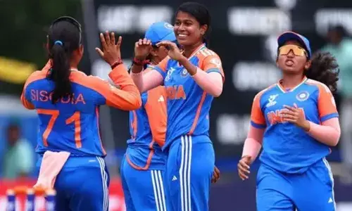 മകളുടെ സ്വപ്നത്തിന് ഒപ്പംനിന്ന കൂലിപ്പണിക്കാരായ മാതാപിതാക്കള്‍; മീഡിയം പേസറായ ഓള്‍റൗണ്ടറെ കണ്ടെത്തിയത് കൃഷ്ണഗിരി ക്രിക്കറ്റ് അക്കാദമി; ഇന്ത്യയുടെ ലോകകപ്പ് കിരീടനേട്ടത്തിലെ മലയാളി തിളക്കമായി വി.ജെ. ജോഷിത;  ടൂര്‍ണമെന്റില്‍ താരം നേടിയത് നിര്‍ണായക ആറ് വിക്കറ്റുകള്‍