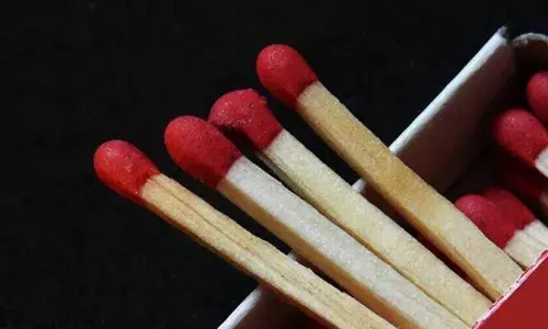 തീപ്പെട്ടി കൊടുക്കാത്തതിന് വീട് കയറി ആക്രമണം; സംഭവം കഴക്കൂട്ടത്ത്; ഗുരുതരമായി പരുക്കേറ്റയാള്‍ മെഡിക്കല്‍ കോളേജില്‍