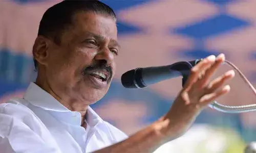 എ.ഐ വഴി ഉത്പാദിപ്പിക്കപ്പെടുന്ന സമ്പത്ത് മുതലാളിത്ത രാജ്യങ്ങളില്‍ കുന്നു കൂടും; തൊഴിലില്ലായ്മക്കും ചൂഷണത്തിന് ഇടയാക്കും; മനുഷ്യകുലത്തെ ഒന്നായി മുന്നോട്ടു നയിക്കുന്നതിനെ തടസപ്പെടുത്തുന്നതായി മാറും; സോഷ്യലിസത്തിലേക്കുള്ള വഴിയെന്ന നിലപാട് തിരുത്തി എം.വി. ഗോവിന്ദന്‍
