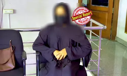 ആദ്യം തന്റെ കാലില്‍ പിടിച്ച് തടവിക്കൊണ്ടിരുന്നു; പിന്നീട് ബലമായി പിടിച്ച് തന്റെ വസ്ത്രങ്ങള്‍ അഴിച്ച് ഉമ്മവെച്ചു; ലോഡ്ജിലേക്ക് വിളിച്ച് വരുത്തി എന്‍ സി പി നേതാവ് പീഡിപ്പിച്ചെന്ന് ട്രാന്‍സ് വുമണിന്റെ പരാതി; രാഷ്ട്രീയ പ്രേരിതമെന്നും കോടതിയില്‍ തന്റെ നിപരാധിത്വം തെളിയുമെന്നു പ്രതി