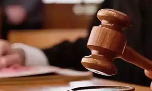 പതിനാലുകാരിയെ പീഡിപ്പിച്ചെന്ന വ്യാജപരാതി; രണ്ടാനച്ഛനെ കുറ്റവിമുക്തനാക്കി കോടതി