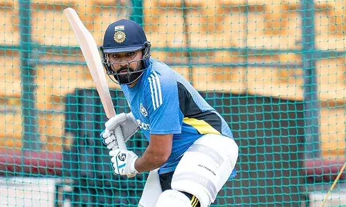 ലക്ഷ്യം ഏകദിന, ടെസ്റ്റ് ലോകകപ്പ്; ഏകദിന, ടെസ്റ്റ് ഫോര്‍മാറ്റുകളില്‍ തലമുറ മാറ്റത്തിനുള്ള നടപടികള്‍ക്കൊരുങ്ങി ബിസിസിഐ; ടീമിലെ ഭാവി സംബന്ധിച്ച് നിര്‍ണായക തീരുമാനം എടുക്കാന്‍ രോഹിത്തിനോട് ആവശ്യപ്പെട്ടു; ചാമ്പ്യന്‍സ് ട്രോഫിക്ക് ശേഷം രോഹിത് വിരമിക്കുമെന്ന് റിപ്പോര്‍ട്ട്