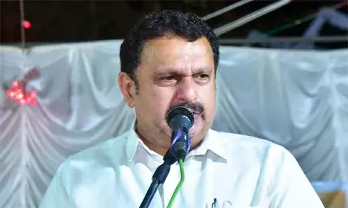 യു.ഡി.എഫ് ഇപ്പോള്‍ നടത്തുന്നത് വെജിറ്റേറിയന്‍ സമരം; സര്‍ക്കാര്‍ കടുംവെട്ട് വെട്ടാന്‍ നോക്കിയാല്‍ നോണ്‍ വെജിറ്റേറിയനാകും; മുന്നറിയിപ്പു നല്കി കെ  മുരളീധരന്‍