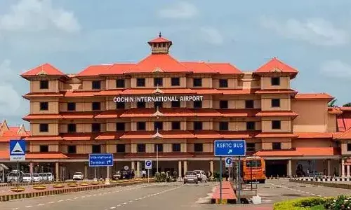 സിഐടിയു നേതാവിന്റെ അനിഷ്ടക്കാരായാല്‍ മാനസിക പീഡനമെന്ന് പരാതി; നെടുമ്പാശ്ശേരി വിമാനത്താവളത്തില്‍ ക്യാബിന്‍ ക്രൂ ജീവനക്കാരി ജീവനൊടുക്കാന്‍ ശ്രമിച്ചു