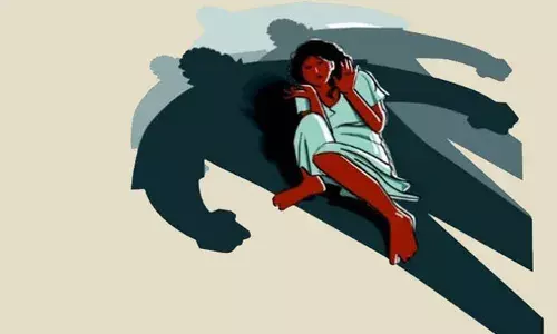 എട്ടാം ക്ലാസ് വിദ്യാര്‍ഥിനിയെ പീഡിപ്പിച്ചു ഗര്‍ഭിണിയാക്കിയ കേസ്; സര്‍ക്കാര്‍ സ്‌കൂളിലെ മൂന്ന് അധ്യാപകര്‍ അറസ്റ്റില്‍: പീഡന വിവരം പുറത്തറിയുന്നത് വിദ്യാര്‍ത്ഥിയെ അന്വേഷിച്ച് പ്രിന്‍സിപ്പല്‍ വീട്ടിലെത്തിയതോടെ