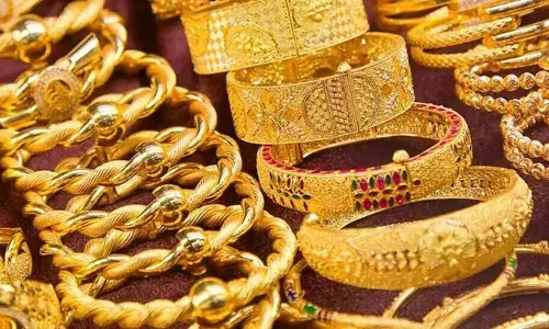 പുതിയ ഉയരം തൊട്ട് സ്വര്‍ണവില; പവന് 760 രൂപ ഉയര്‍ന്ന് 63,240 രൂപയിലെത്തി