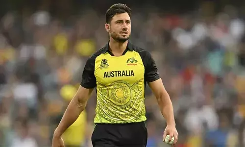 ഓസ്‌ട്രേലിയന്‍ ടീമിന് പ്രഹരമേല്‍പ്പിച്ച് സൂപ്പര്‍ താരത്തിന്റെ അപ്രതീക്ഷിത വിരമിക്കല്‍; പാഡഴിച്ചത് ചാമ്പ്യന്‍സ് ട്രോഫിക്കുള്ള സ്‌ക്വാഡിലെ അംഗം; ഓസീസിന് ഇത് കനത്ത തിരിച്ചടി; വിരമിക്കലില്‍ ഞെട്ടി ഓസ്‌ട്രേലിയ ക്രിക്കറ്റ് ബോര്‍ഡും