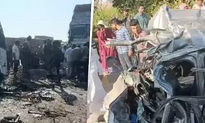 കാർ റോഡിൽ ഓടവെ ടയർ പഞ്ചറായി; പിന്നാലെ ഡിവൈഡറിലേയ്ക്ക് ഇടിച്ചുകയറി ബസുമായി കൂട്ടിയിടിച്ച് അപകടം; കുംഭമേളയ്ക്ക് പോയ 8 പേർക്ക് ദാരുണാന്ത്യം; ഞെട്ടിപ്പിക്കുന്ന സംഭവം ജയ്പൂരിൽ