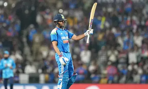 അര്‍ദ്ധസെഞ്ച്വറികളുമായി അയ്യരും അക്ഷറും ഗില്ലും; ടി20 പരമ്പരയിലെ വിജയക്കുതിപ്പ് ഏകദിനത്തിലും തുടര്‍ന്ന് ഇന്ത്യ; നാഗ്പൂര്‍ ഏകദിനത്തില്‍ ഇംഗ്ലണ്ടിനെതിരെ നാലുവിക്കറ്റിന്റെ ജയം; പരമ്പരയില്‍ ഇന്ത്യ മുന്നില്‍