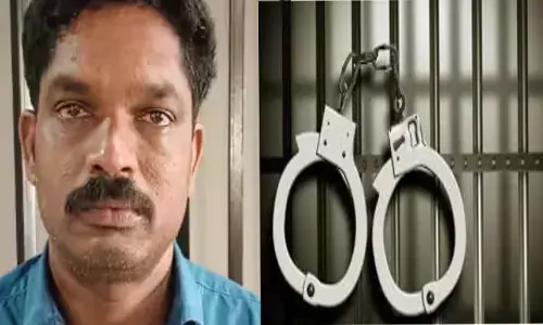 മിന്നൽ പരിശോധനയിൽ കുടുങ്ങി; നാല് ലിറ്റർ ചാരായവുമായി യുവാവിനെ അറസ്റ്റ് ചെയ്തു; വലയിൽ കുരുക്കിയത് എക്സൈസ്; സംഭവം മാനന്തവാടിയിൽ